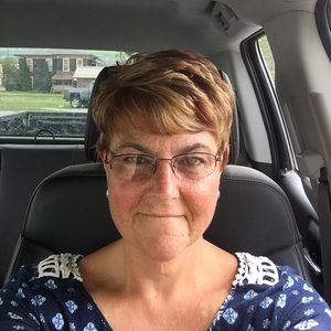 Meet your Posher, Brenda